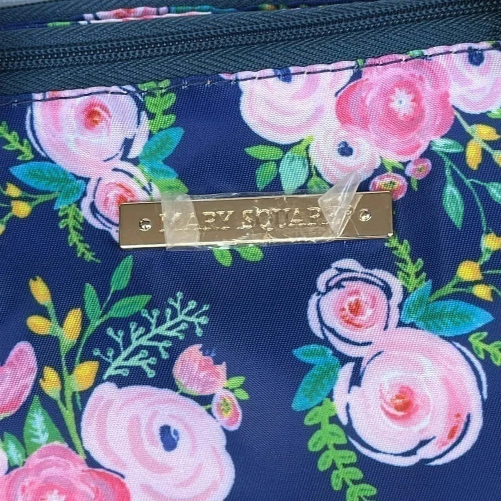 Mary Square Foldable Organizer Bag with button closure in navy